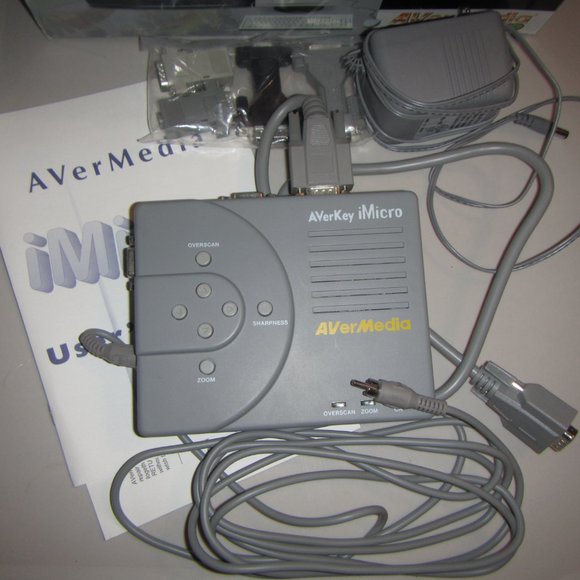 AverMedia AVerKey iMicro PC/Mac-to-TV Video Display Converter - Picture 2 of 12